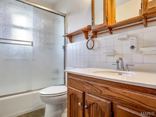 $235,000 | 627 Mark Drive, Waterloo, IL 62298