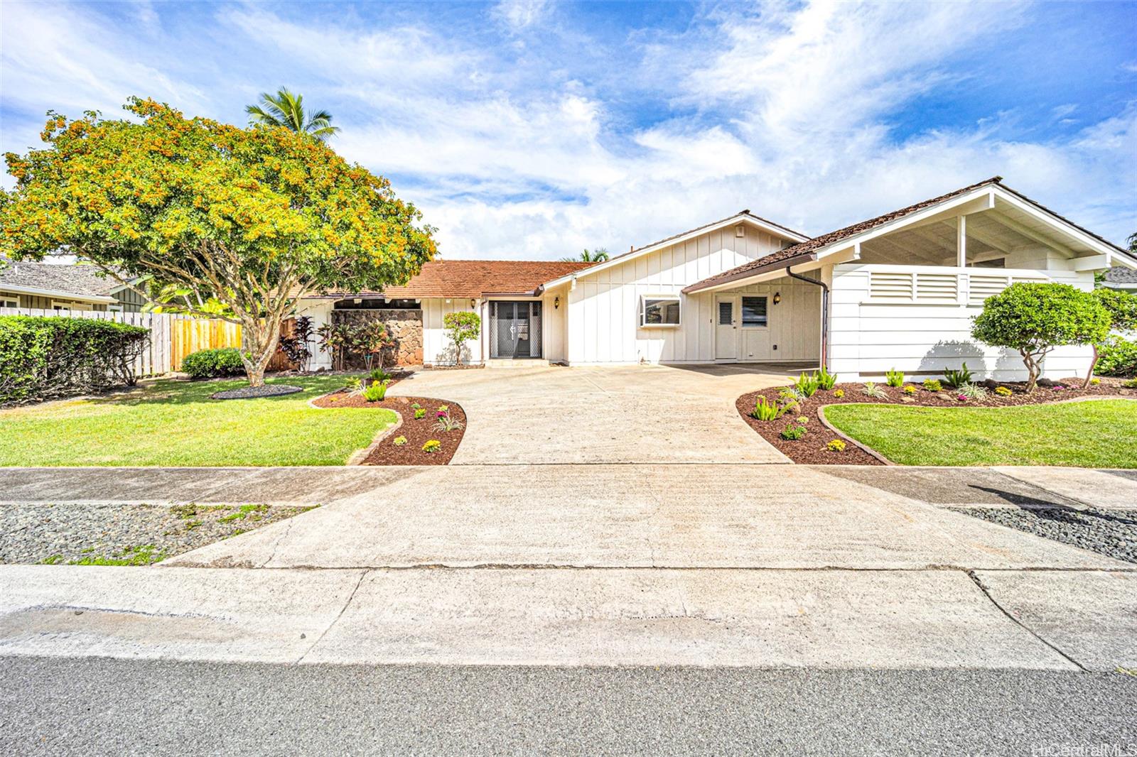 383 Ka Awakea Road Kailua, HI 96734 - Photo 1 of 1 a house with yard and a outdoor space