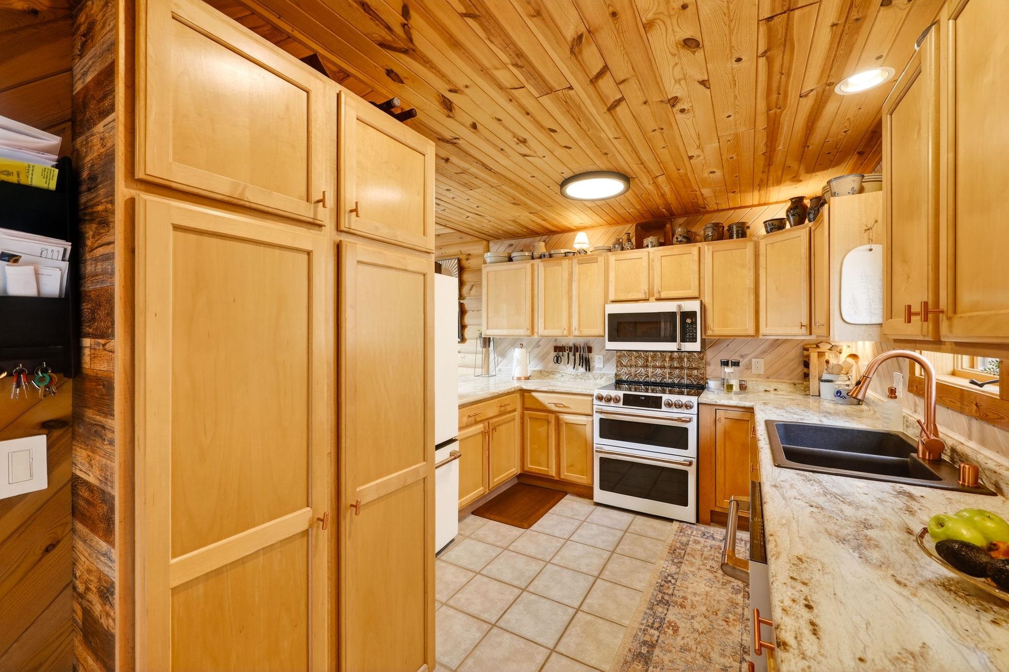 55 Bowman Road, Unit 308 Wisconsin Dells, WI 53965 - Photo 35 of 90