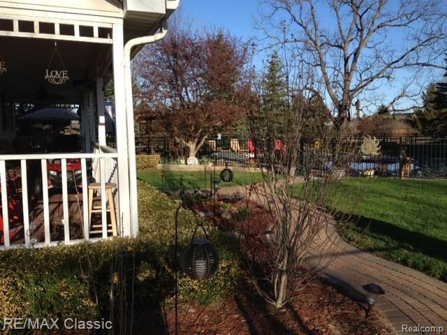 4615 Vines Road Howell, MI 48843 - Photo 3 of 18 Back Yard 2.jpg