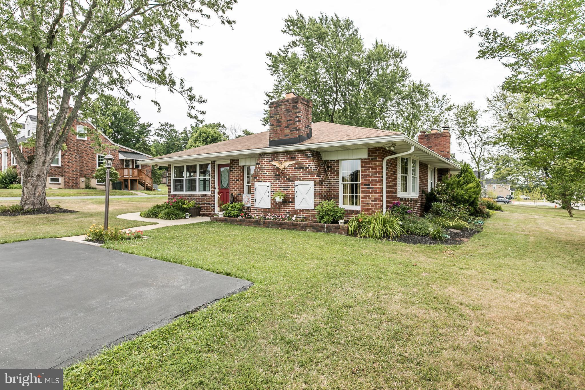 9815 Russellwood Road Baltimore, MD 21237 - Photo 2 of 23 Exterior (Front)