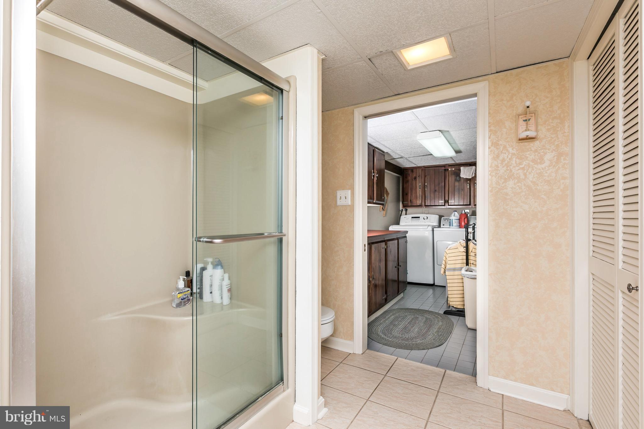 9815 Russellwood Road Baltimore, MD 21237 - Photo 23 of 23 Bath