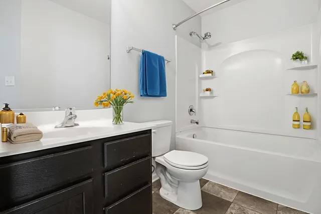 $2,700 | 1023 Piccolo Lane, Volo, IL 60073