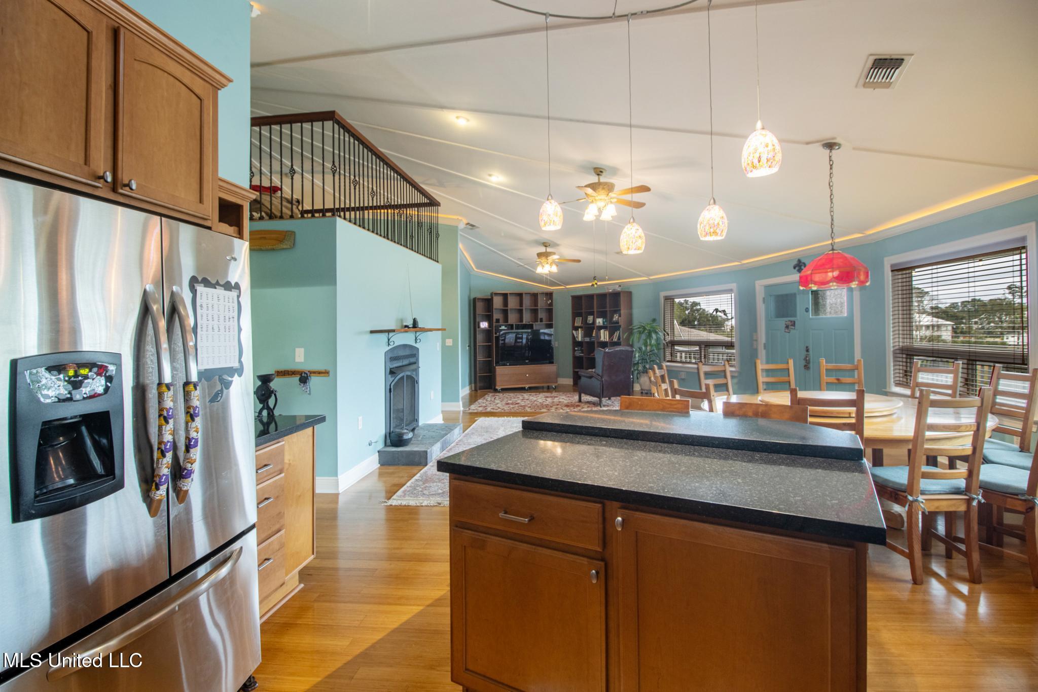 309 Lemoyne Road Pass Christian, MS 39571 - Photo 5 of 32 Kitchen