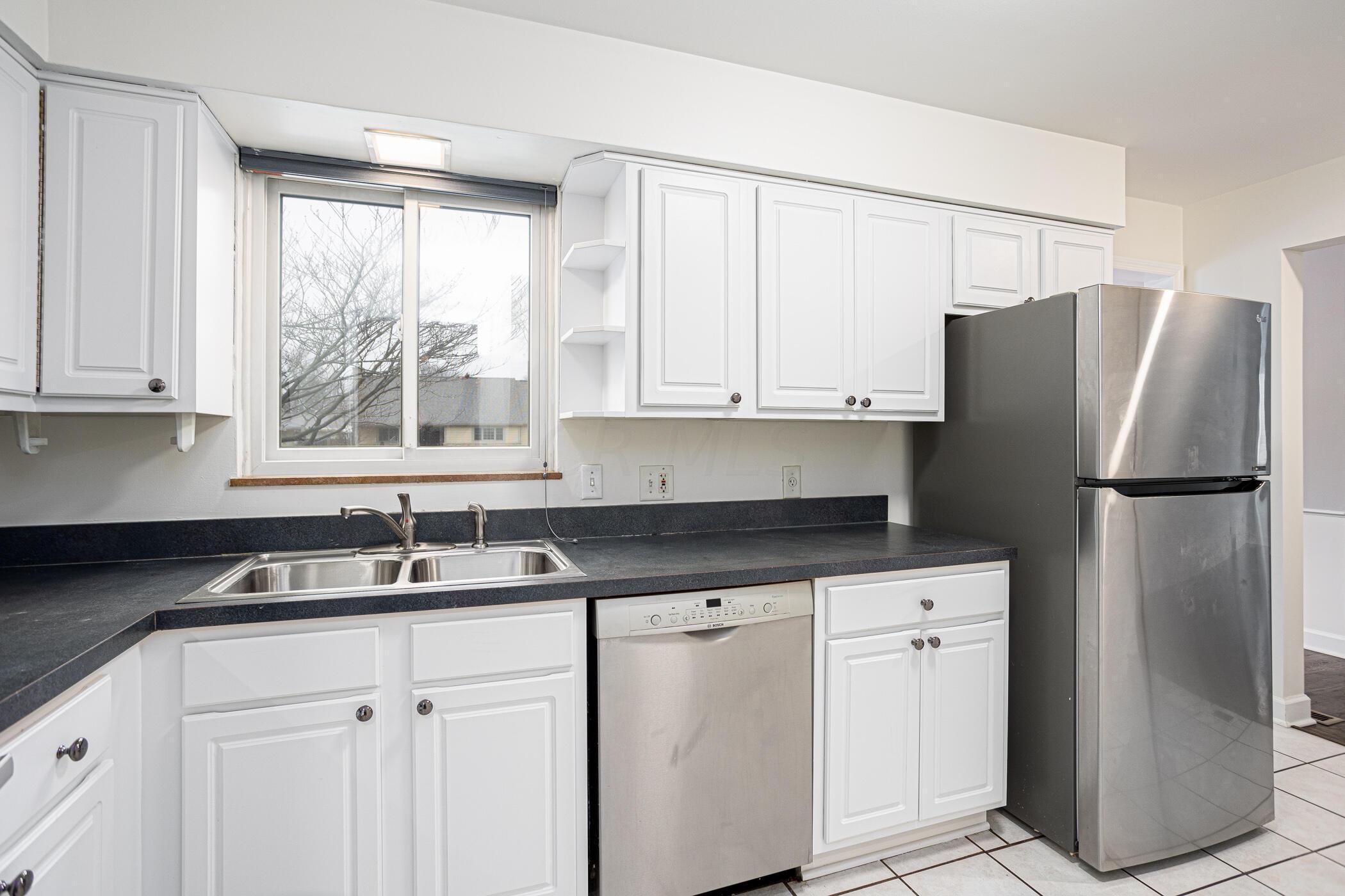 2007 Milden Road Columbus, OH 43221 - Photo 12 of 47 Kitchen