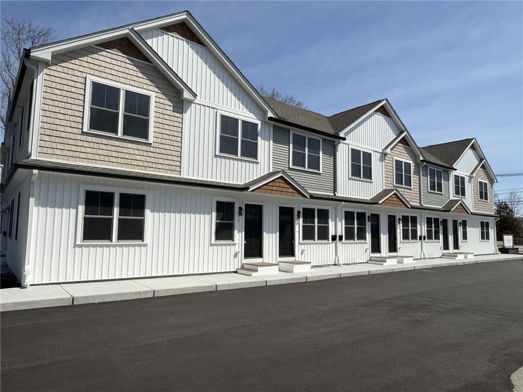 2907 Post Road, Unit 7 Warwick, RI 02886 - Photo 3 of 30