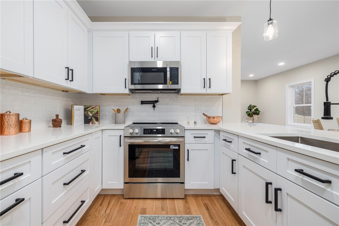 2907 Post Road, Unit 7 Warwick, RI 02886 - Photo 5 of 30