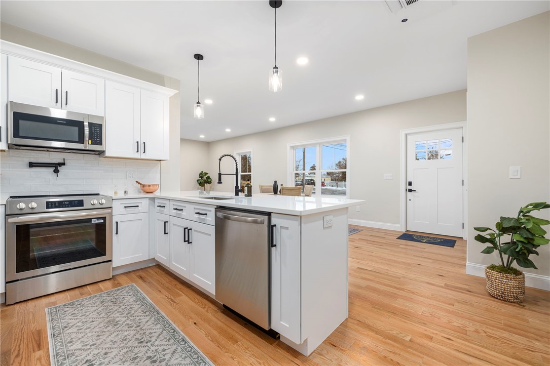 2907 Post Road, Unit 7 Warwick, RI 02886 - Photo 8 of 30