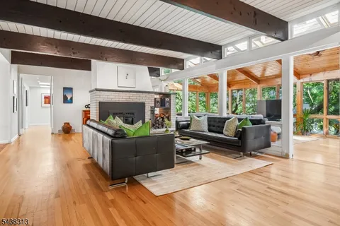 $1,299,000 | 21 Sheffield Terrace, West Orange, NJ 07052