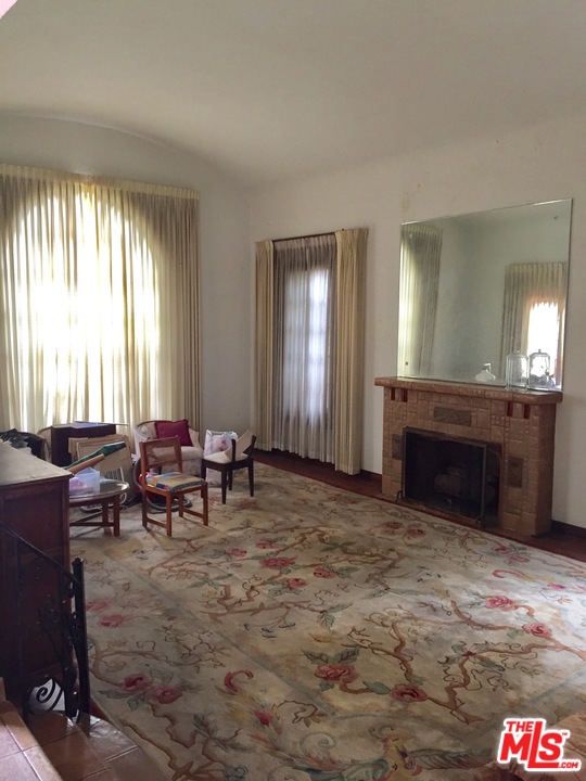 2002 Buckingham Road Los Angeles, CA 90016 - Photo 12 of 12 Gallery Image 12