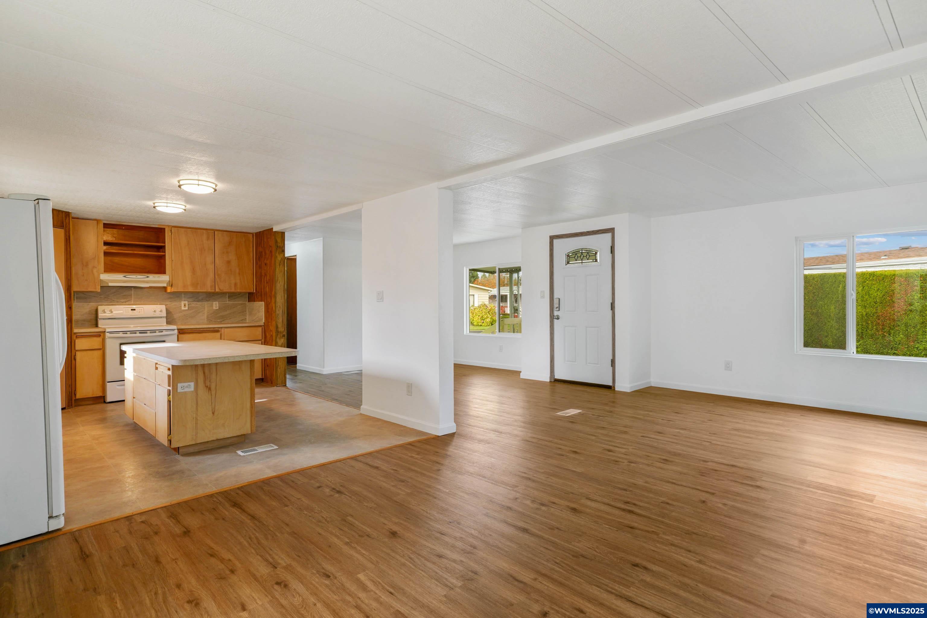 5422 Portland Road Northeast, Unit 89 Salem, OR 97305 - Photo 10 of 22 Gallery Image 10