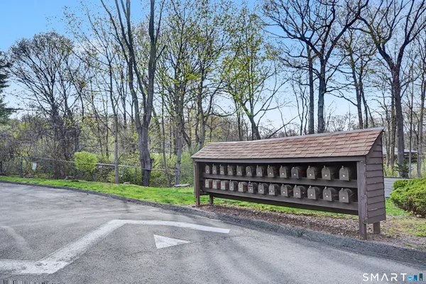 $235,000 | 900 Mix Avenue, Unit 60, Hamden, CT 06514