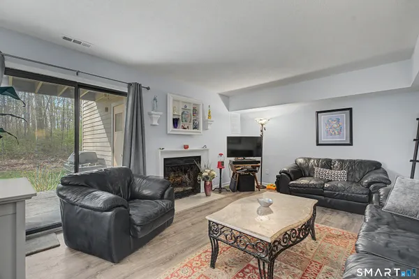 $235,000 | 900 Mix Avenue, Unit 60, Hamden, CT 06514