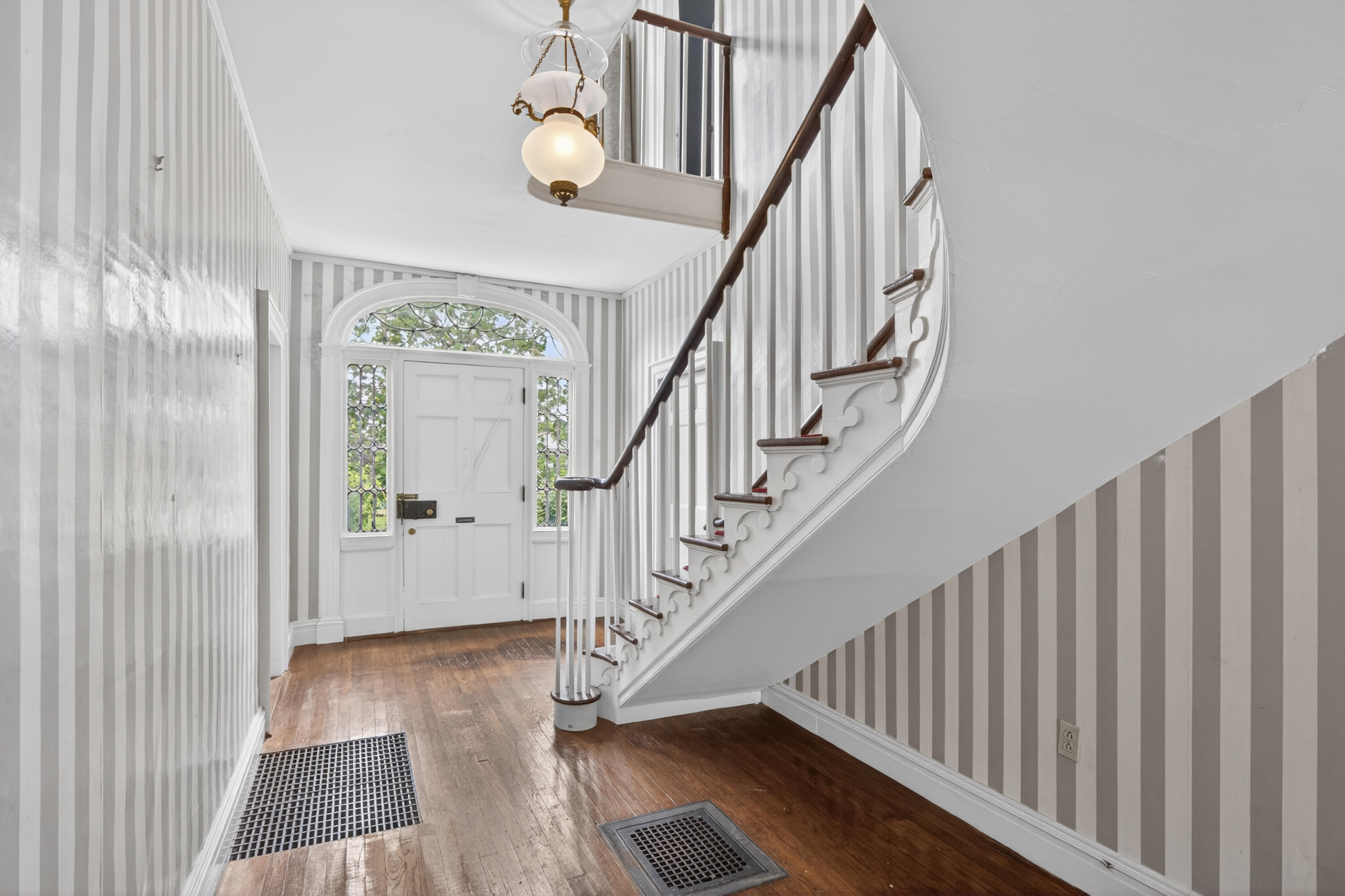 33 Main Street Thomaston, ME 04861 - Photo 21 of 47 25-33MainSt-Thomaston-KS