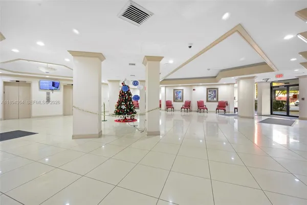 $2,000 | 1300 Northeast Miami Gardens Drive, Unit 501E, Miami, FL 33179