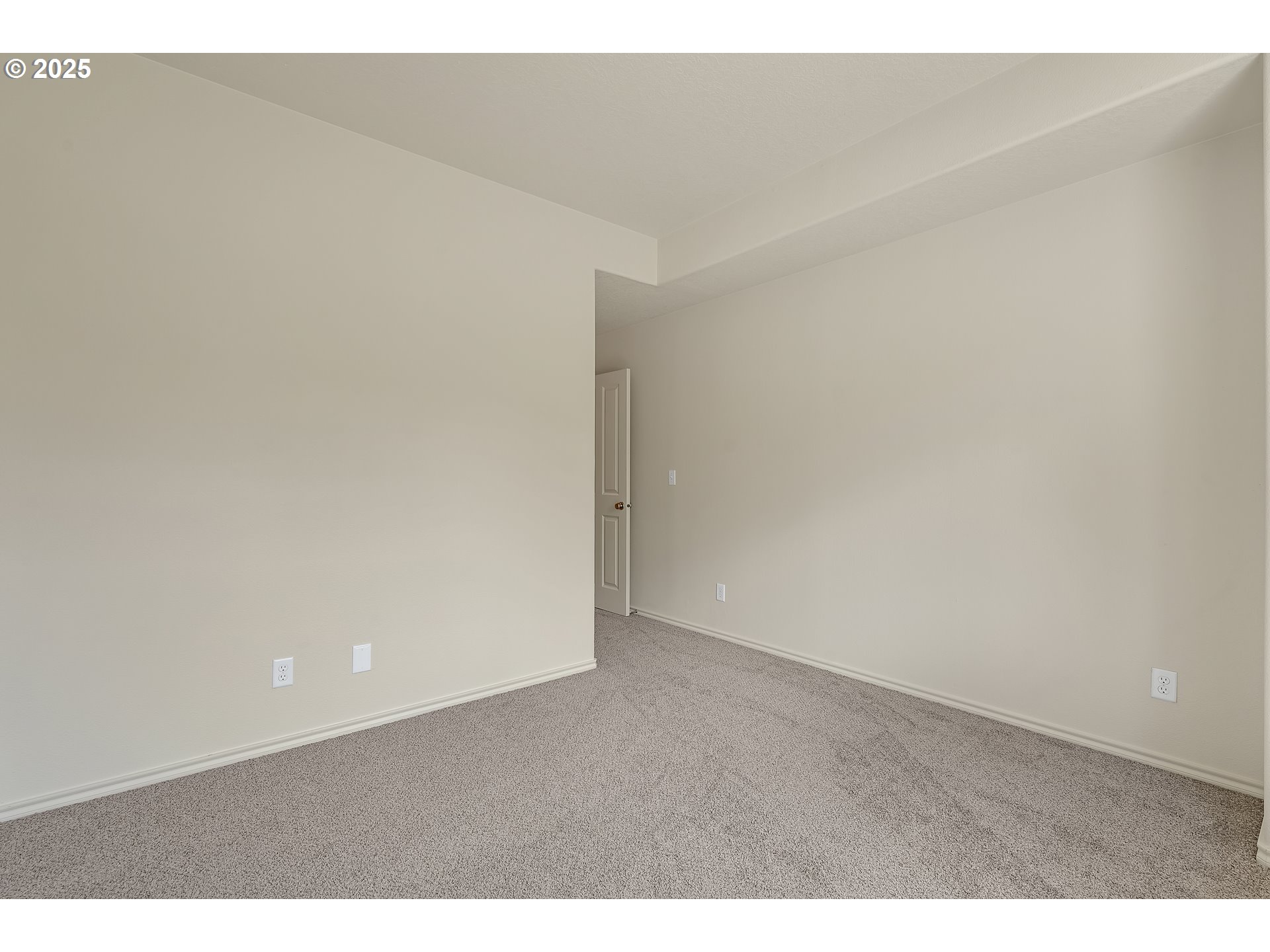 15188 Southwest Canyon Wren Way Beaverton, OR 97007 - Photo 20 of 25