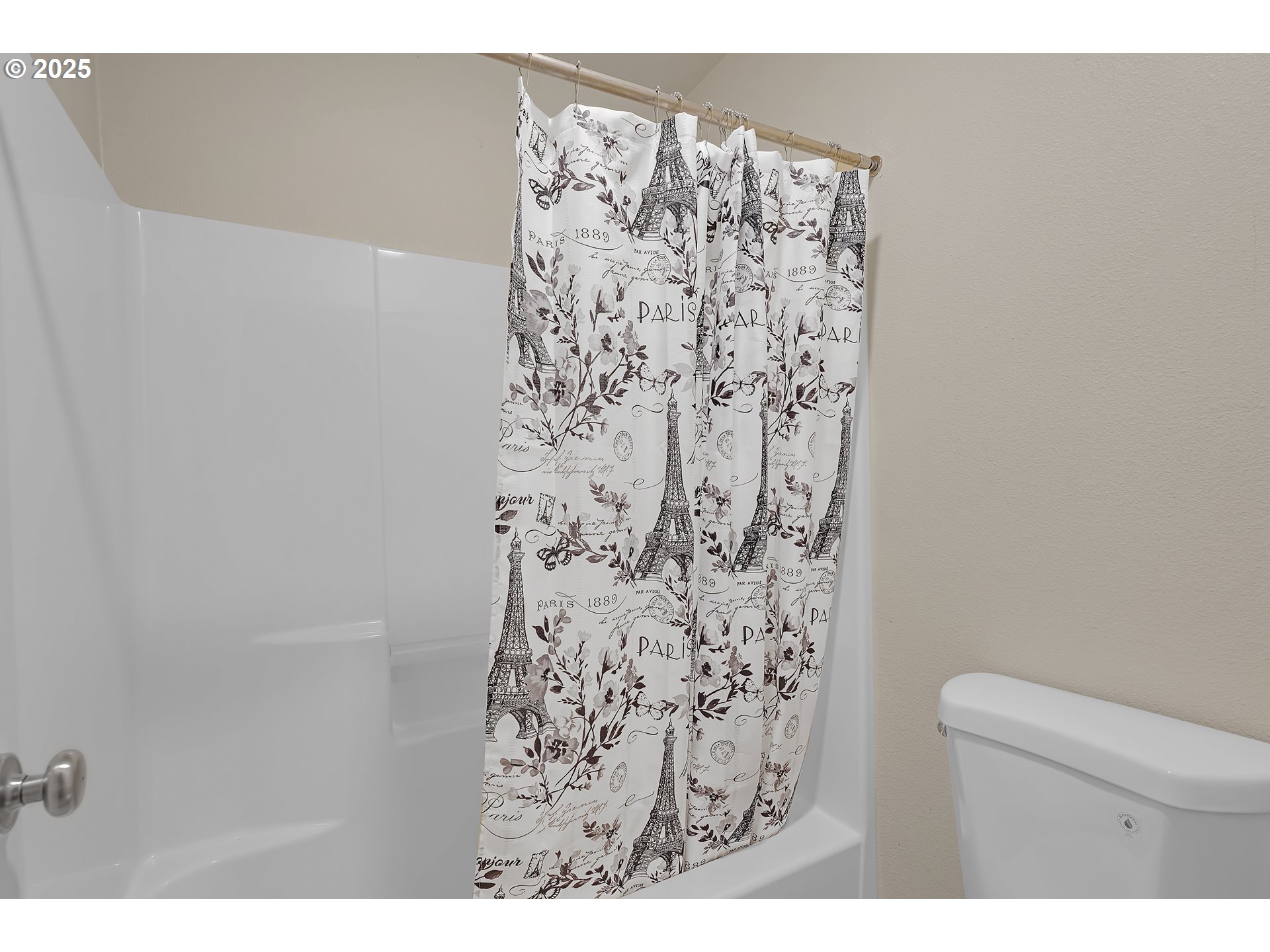 15188 Southwest Canyon Wren Way Beaverton, OR 97007 - Photo 23 of 25