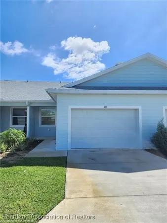 $1,650 | 4766 Haw Branch Road, Unit 203, Sebring, FL 33875