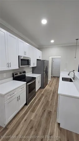$1,650 | 4766 Haw Branch Road, Unit 203, Sebring, FL 33875