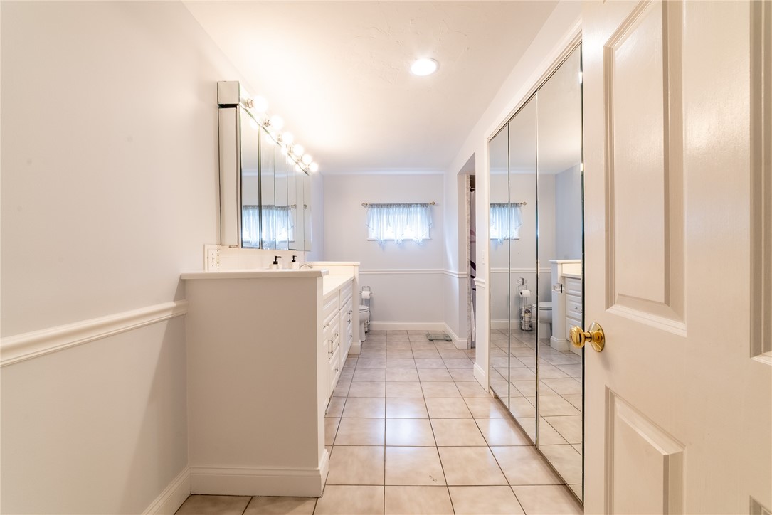 273 Great Road North Smithfield, RI 02896 - Photo 11 of 34 Gallery Image 11