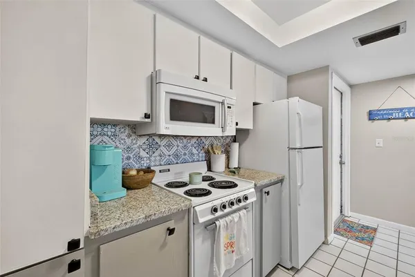 $135,000 | 2614 Cove Cay Drive, Unit 405, Clearwater, FL 33760