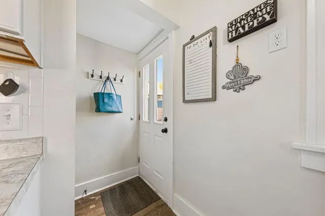 $245,000 | 950 East Main Street, Mankato, MN 56001