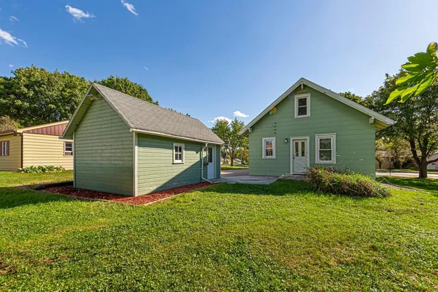 $245,000 | 950 East Main Street, Mankato, MN 56001