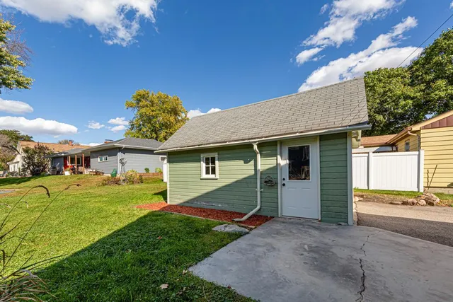 $245,000 | 950 East Main Street, Mankato, MN 56001