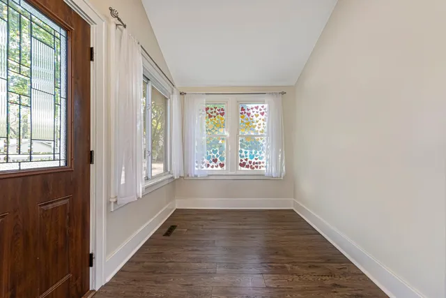 $245,000 | 950 East Main Street, Mankato, MN 56001