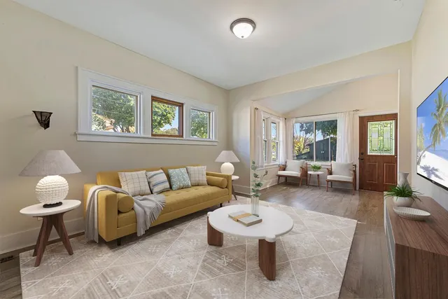 $245,000 | 950 East Main Street, Mankato, MN 56001