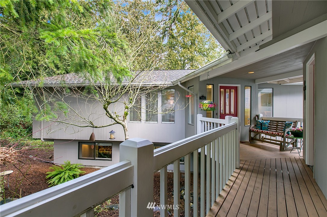 17117 Gravenstein Road Bothell, WA 98012 - Photo 1 of 25