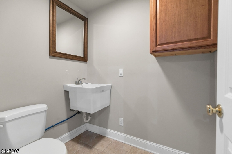 25 Gillette Road Gillette, NJ 07933 - Photo 23 of 37