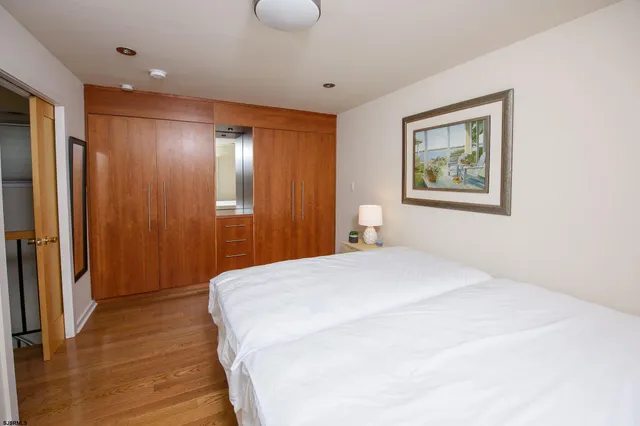 $1,800 | 3215 Atlantic Avenue, Unit 1, Longport, NJ 08403