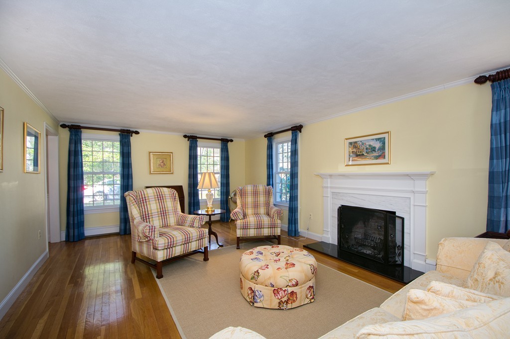 37 Old Coach Road Cohasset, MA 02025 - Photo 4 of 30 Gallery Image 4