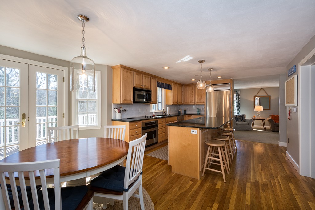 37 Old Coach Road Cohasset, MA 02025 - Photo 8 of 30 Gallery Image 8