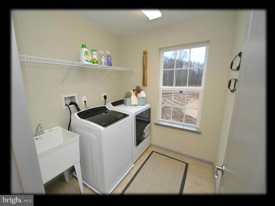 10535 Braddock Run Road Middle River, MD 21220 - Photo 22 of 29 3RD LEVEL LAUNDRY