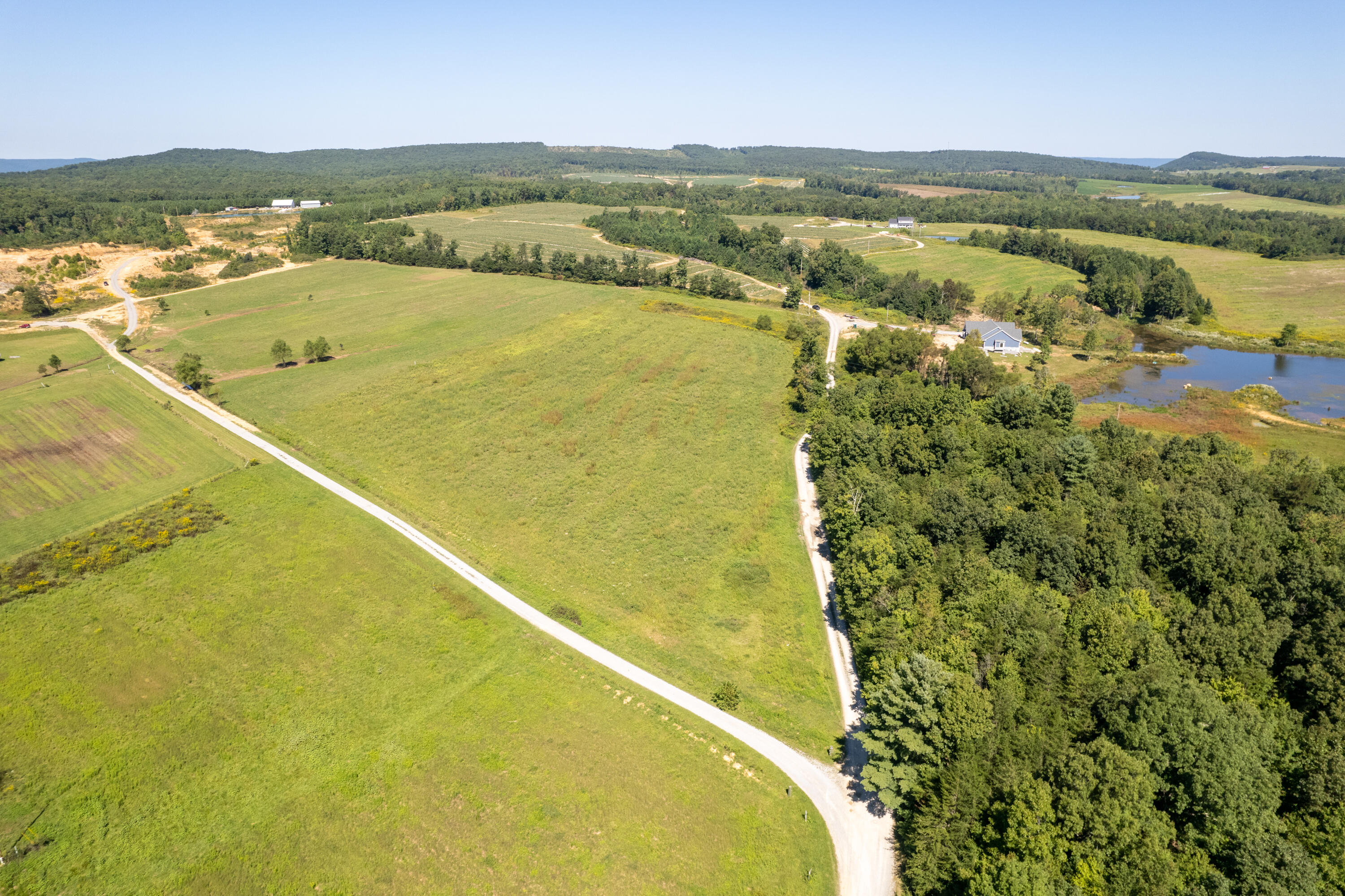 7701 Hendon Rd-7