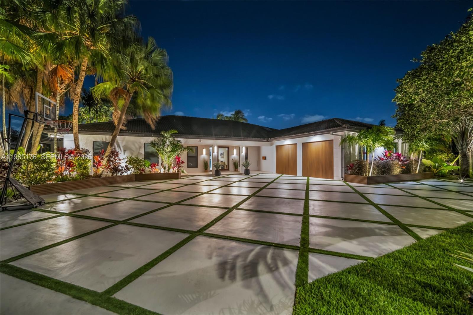 4430 Casper Court Hollywood, FL 33021 - Photo 54 of 64 a view of a basket ball ground