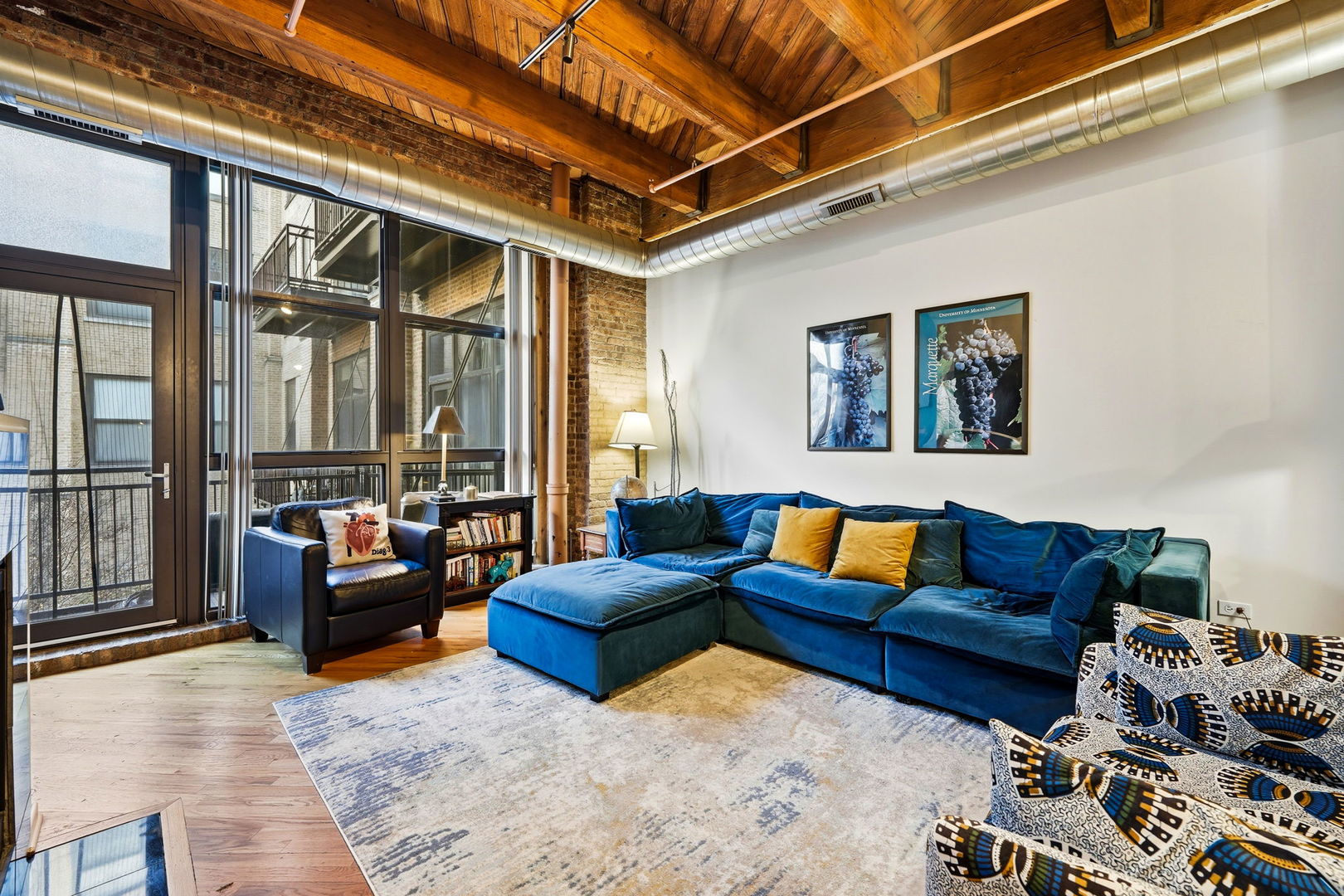 1040 West Adams Street, Unit 241 Chicago, IL 60607 - Photo 2 of 31