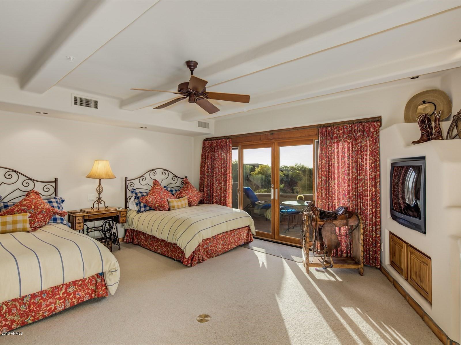 10285 East Joy Ranch Road Scottsdale, AZ 85262 - Photo 26 of 87 027_Guest Suite