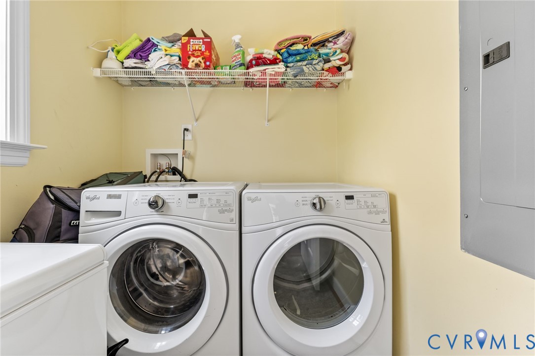 5610 Mt Landing Road Tappahannock, VA 22560 - Photo 31 of 36 Laundry Room off Mud Room with utility sink.