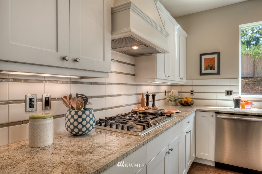 318 221st Place Southwest, Unit L2002 Bothell, WA 98021 - Photo 11 of 25