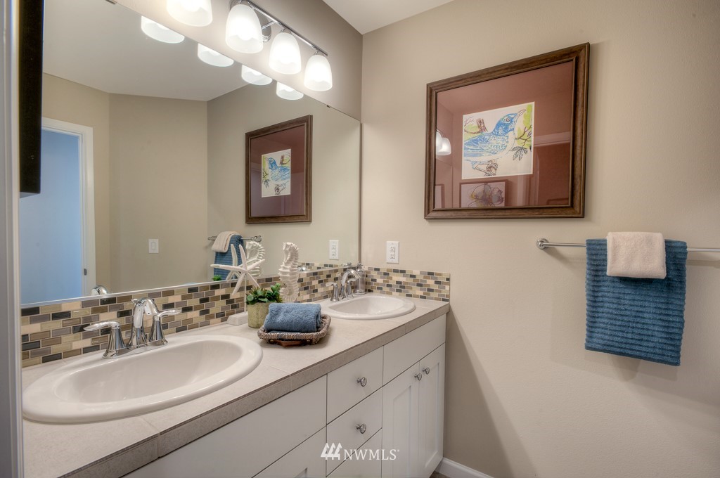 318 221st Place Southwest, Unit L2002 Bothell, WA 98021 - Photo 24 of 25