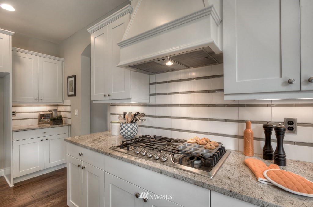 318 221st Place Southwest, Unit L2002 Bothell, WA 98021 - Photo 10 of 25