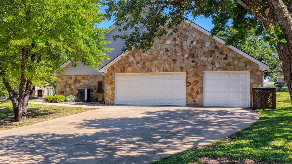 3707 DeCordova Ranch Road Granbury, TX 76049 - Photo 33 of 40 THREE car attached garage