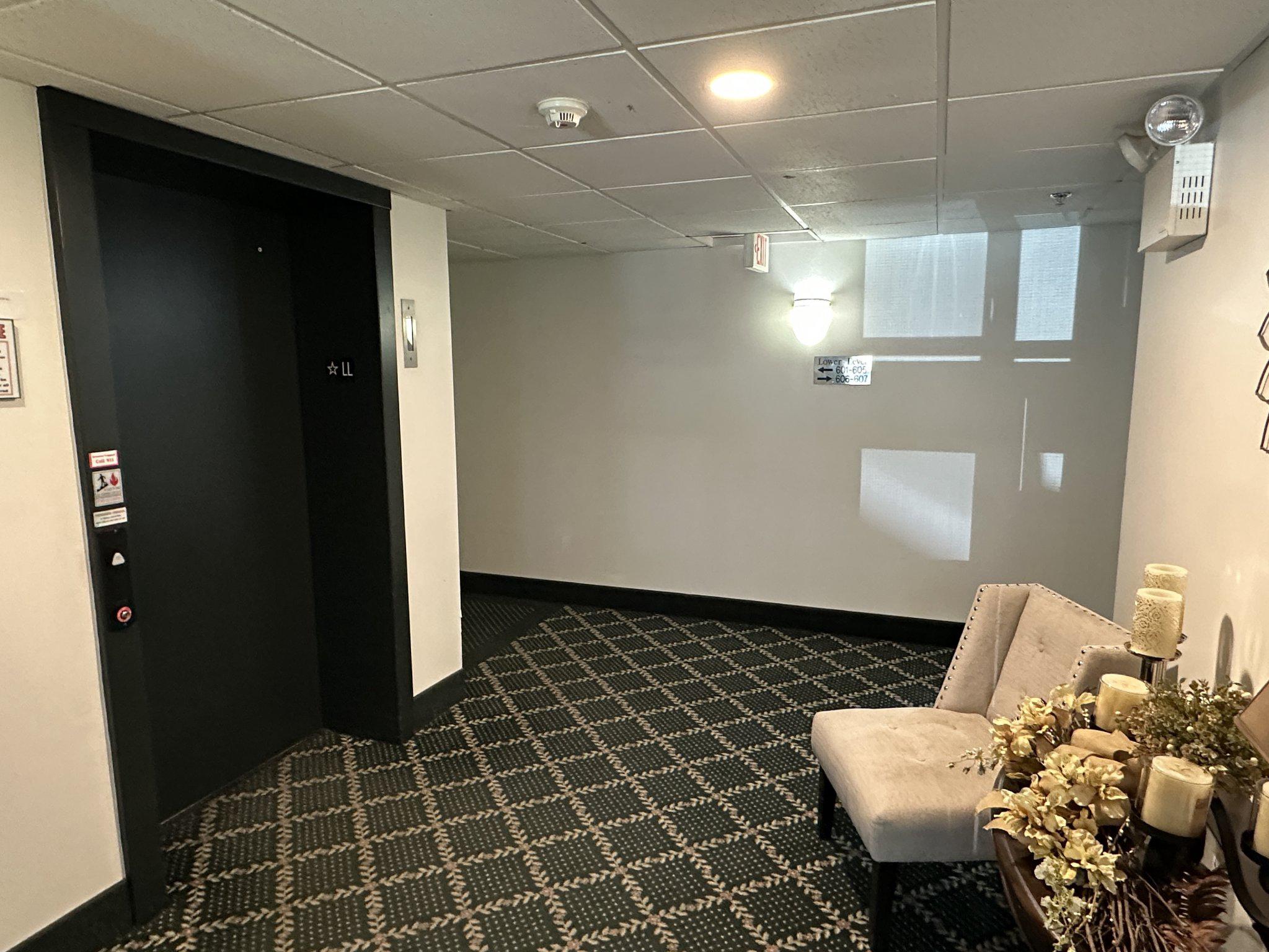 613 Brandon Road Norristown, PA 19403 - Photo 3 of 14 Modern lobby with elevator.