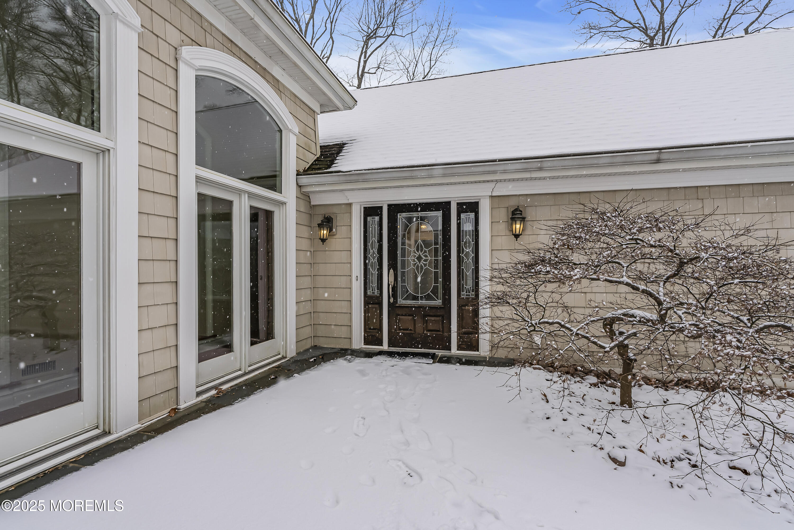 94 White Oak Ridge Road Lincroft, NJ 07738 - Photo 4 of 55 010_mjb02014_84