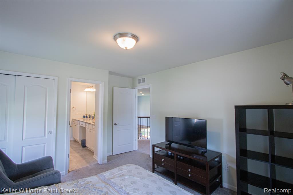 2009 Logan Drive Rochester Hills, MI 48309 - Photo 31 of 53