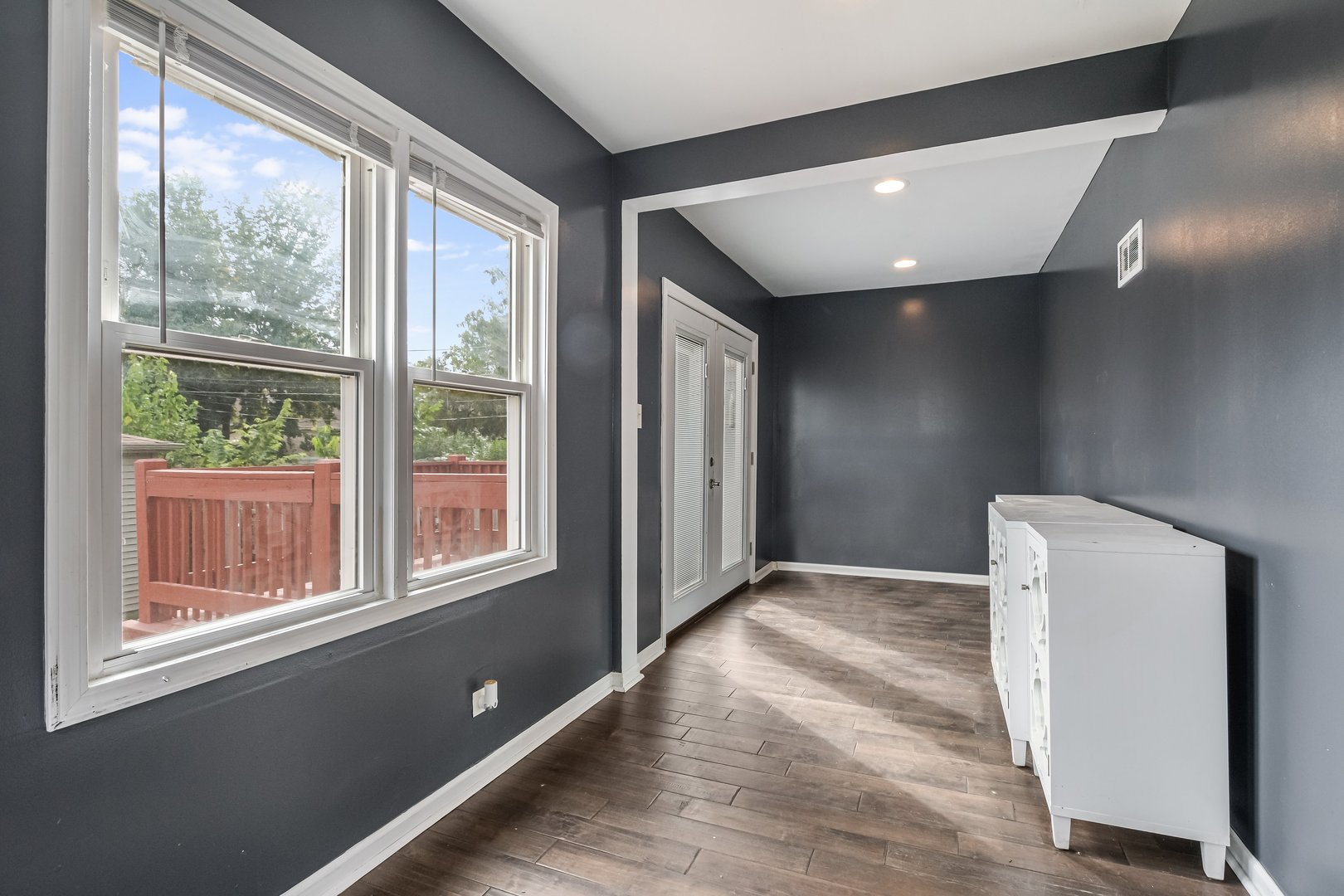 1523 East 85th Street Chicago, IL 60619 - Photo 11 of 27