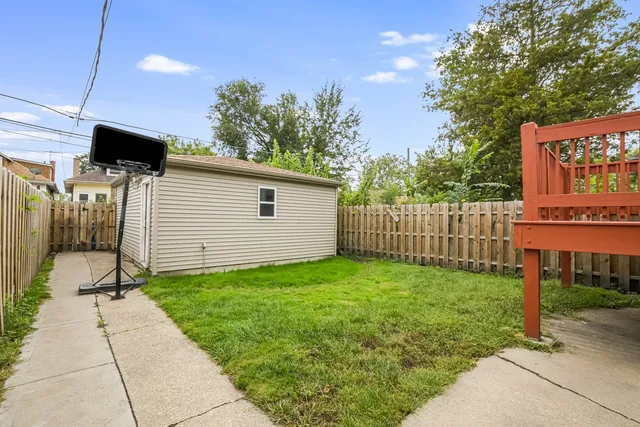 $309,000 | 1523 East 85th Street, Chicago, IL 60619